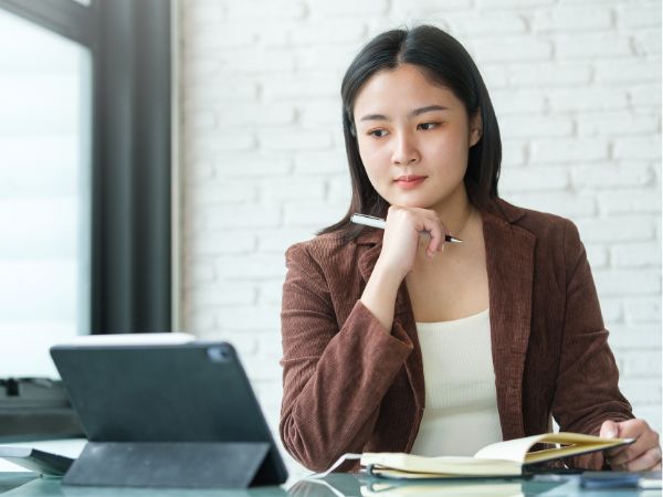 Top 7 Lợi Ích Học Đại Học Từ Xa Ngành QTKD Bạn Nên Biết